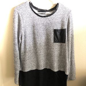 Style&Co Gray Long Sleeve Blouse.